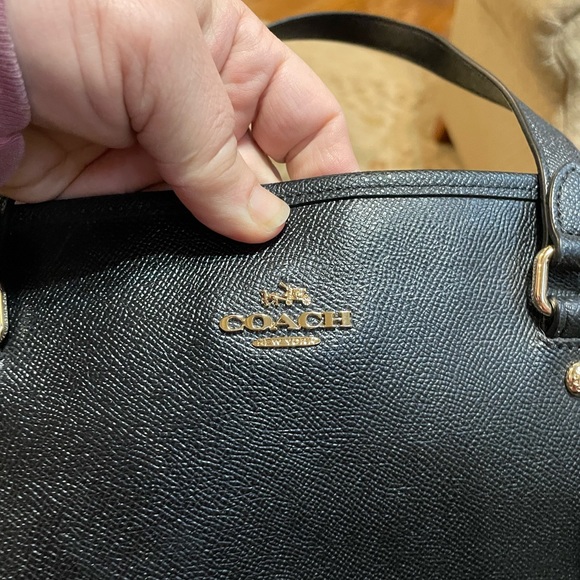 Coach shoulder bag black pebbled purse - Picture 3 of 7